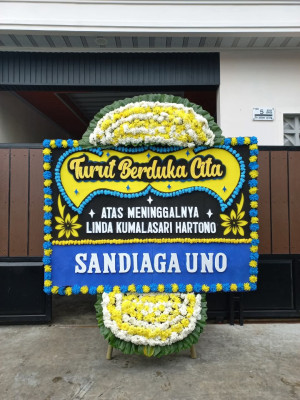 Papan Bunga Duka di Ngijo
