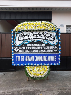 Papan Bunga Duka di Ngijo
